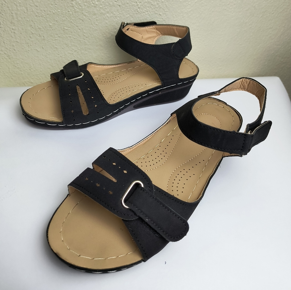 Sandal Black 7.5/8Open Toe Slingback Low Wedge